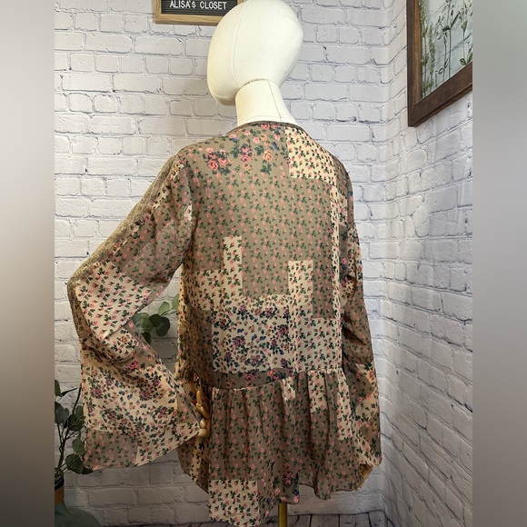 The rustic rack Floral Boho Sheer Long Sleeve Patchwork print tunic blouse - Picture 5 of 7